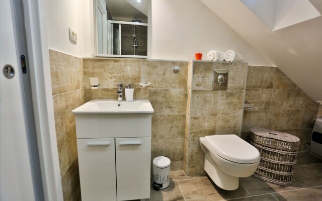 Impeccable 3-bed Apartment in Split
