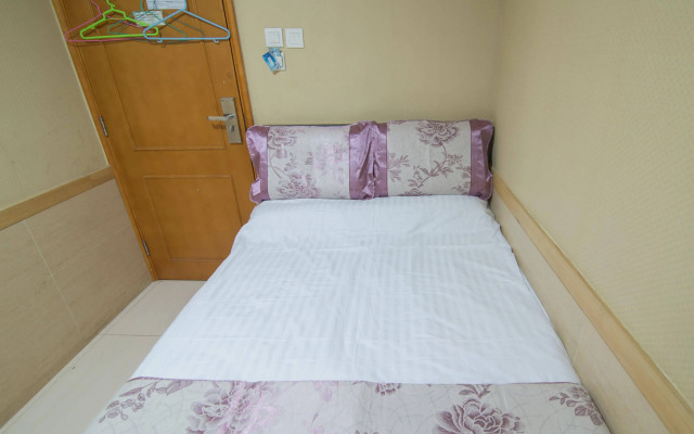 Me Easy Hostel