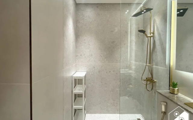 Bright & Modern1br Binghatti Amber JVC Dubai