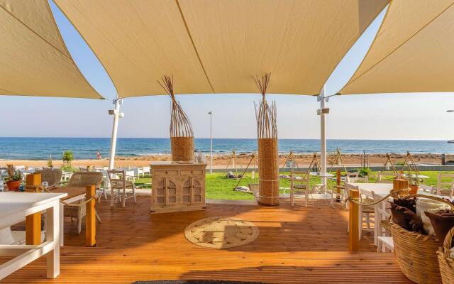 Piere Anne Beach Hotel