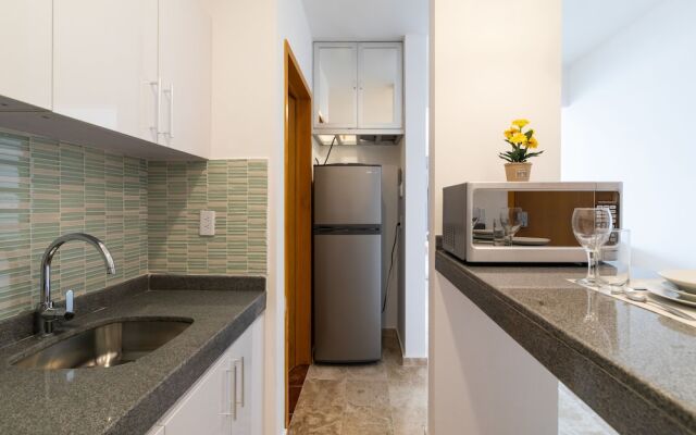 Kuyaan Coral Suites by Alex