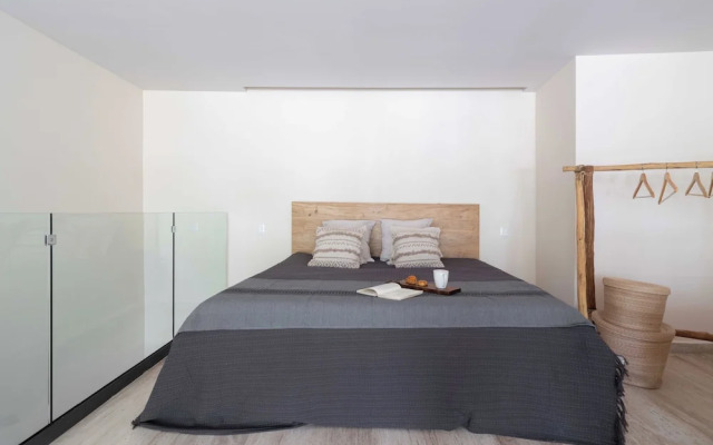 Moderno Loft Temple II A112 By Sandy Powerful