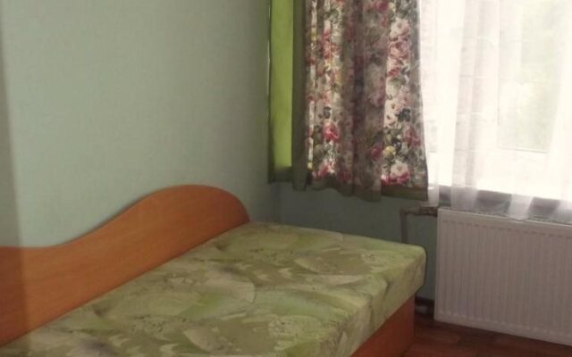 Simona House