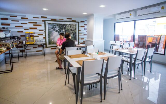 Triple B Boutique Residence