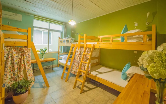 Chengdu Nova Traveller Lodge