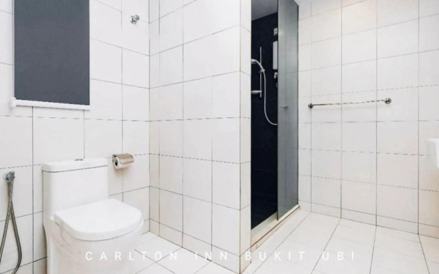 OYO 89492 Carlton Inn Bukit Ubi