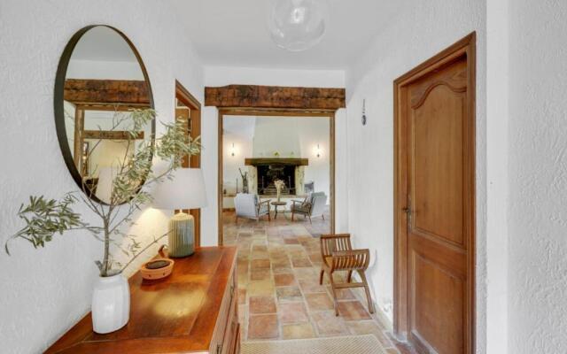 Tranquil 5-Bedroom Stone Villa with Private Pool