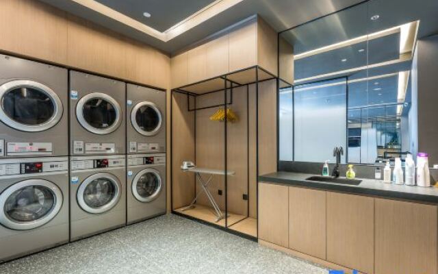 Отель Atour Hotel Youanmenqiao Beijing South Railway Station