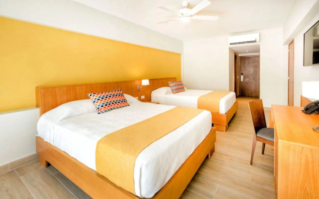 Coral Costa Caribe Beach Resort - All Inclusive