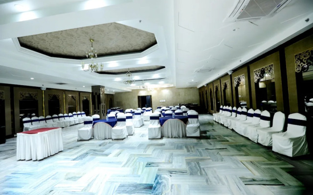 Hotel Radhika Regency