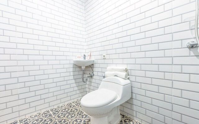 OYO 506 Moes Residence