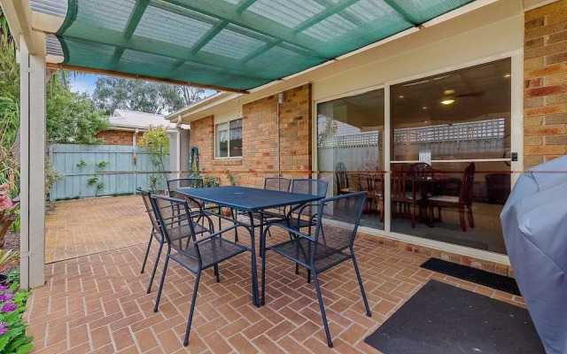 Cosy Unit at 2-3 Wyndham in Cowes