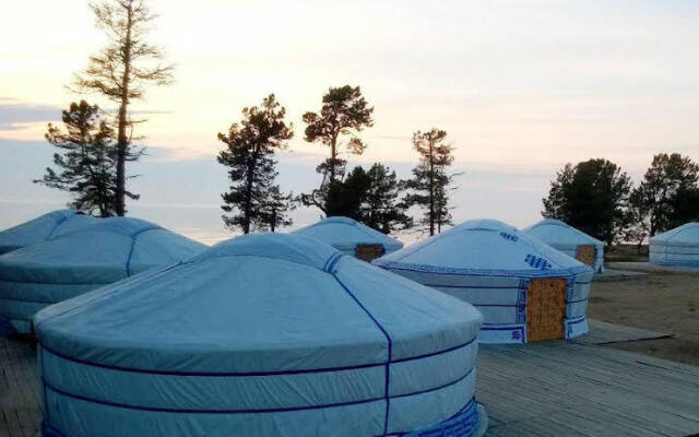 Alan Goa Camping