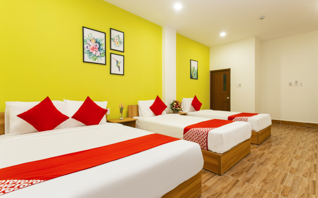 OYO 658 Euro Gold House And Coffee