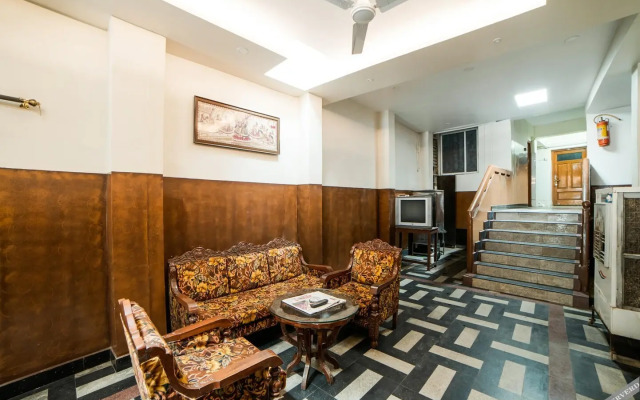 Sree Radha Lodge by OYO Rooms