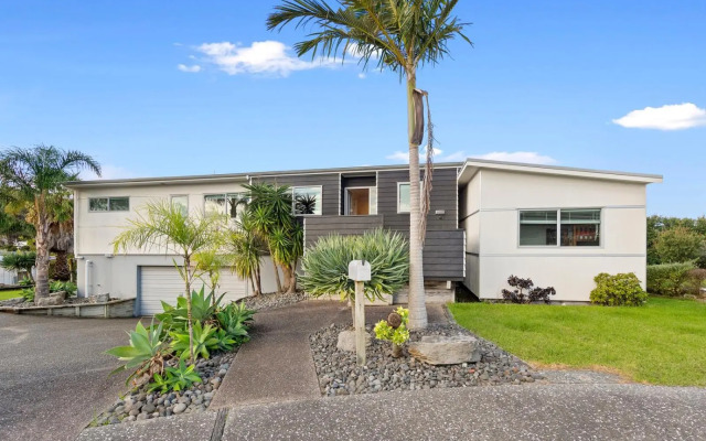 The Nautical Bach - Mangawhai Heads Holiday Home