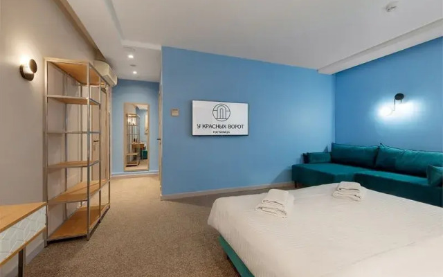 Гостиница у красных ворот