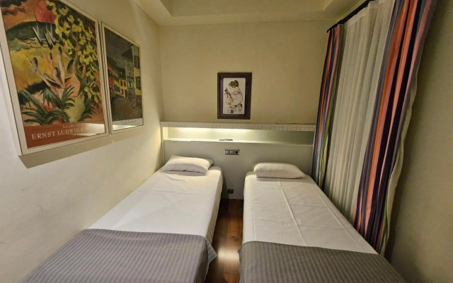 Hotel Annex