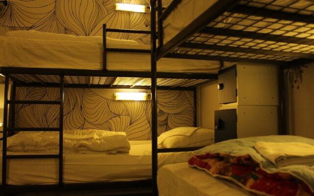 The Golden Stork - Hostel