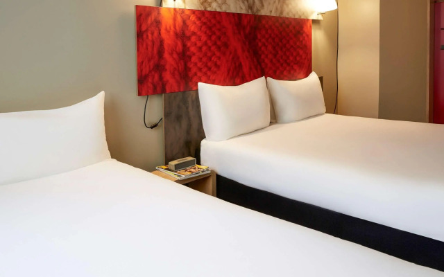 ibis Senlis