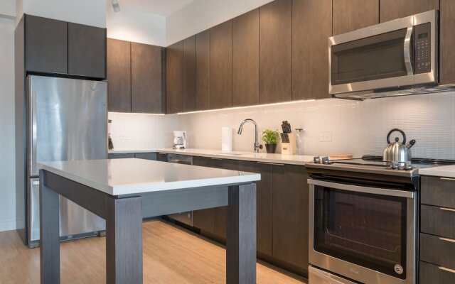 Home Away Luxury Apartments at Warren