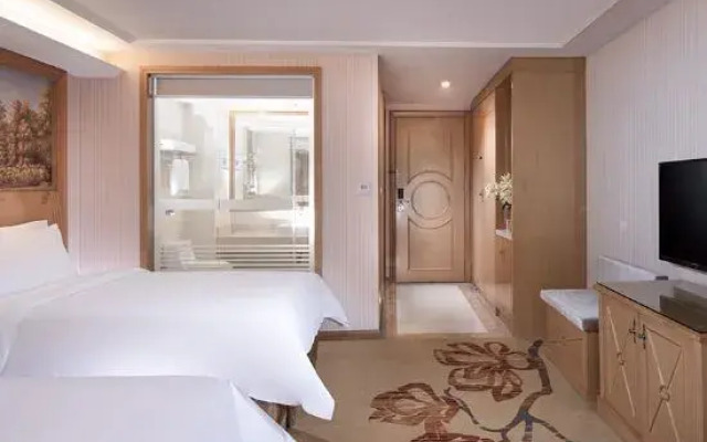 Vienna Hotel Qingyuan Yingde Guangming Road