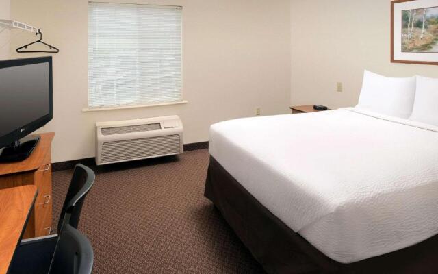 WoodSpring Suites Knoxville Airport