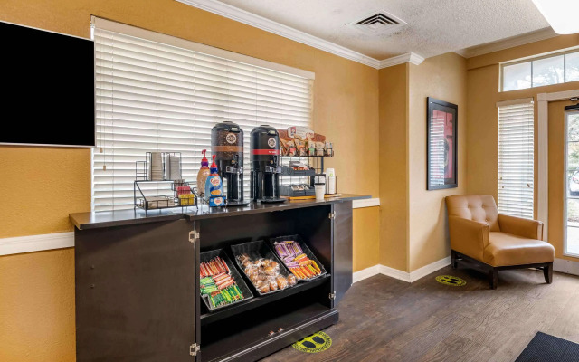 Extended Stay America Select Suites - Jacksonville - Southside