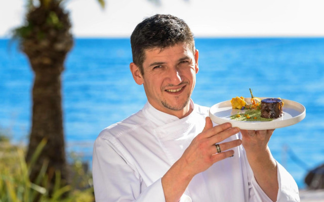 Le Meridien Beach Plaza