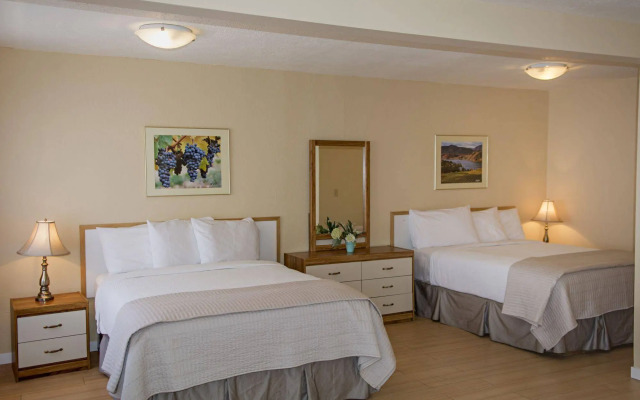 Crown Resort Motel