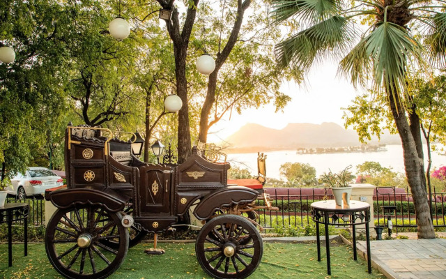 The Lalit Laxmi Vilas Palace
