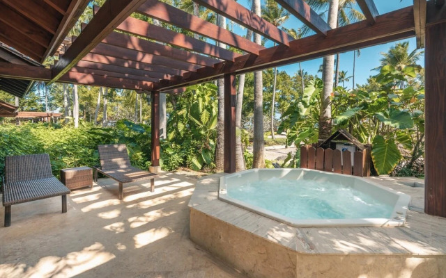 Glamorous w Jacuzzi Balcones del Atl Ntico