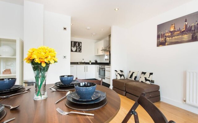 Newly Apt for 6 in Greenwich/By Westcombe Park St