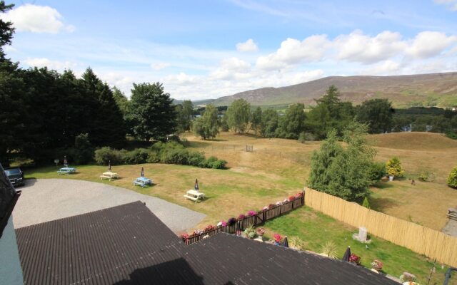 Rowan Tree Country Hotel