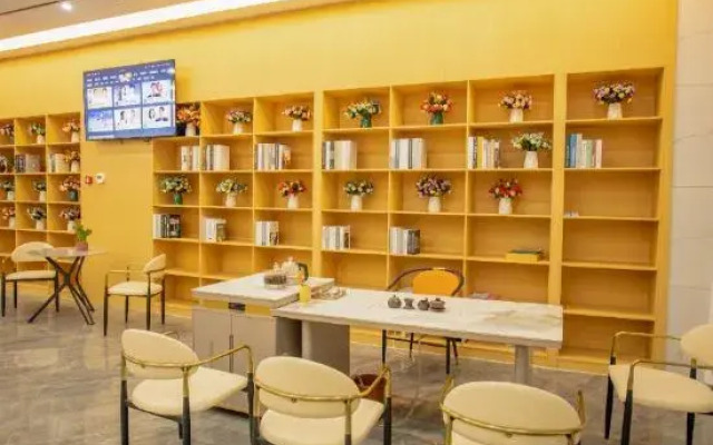 Shengting Smart Hotel (Ruili Branch)