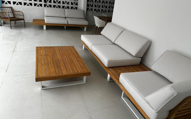 Majestic 2-Bedroom Beachside Suite