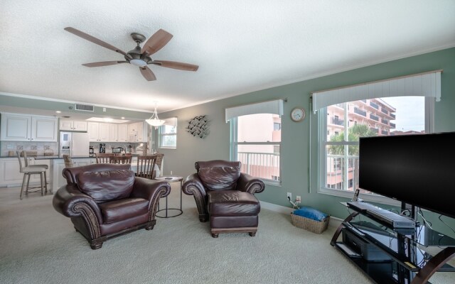 Pointe Condo #201 by Vtrips