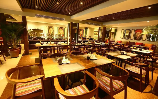 Au Lac Legend Hotel
