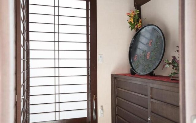 Maeniiya Machiya Inn