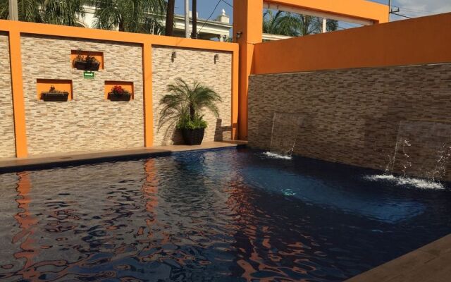 Hotel Grand Reyes