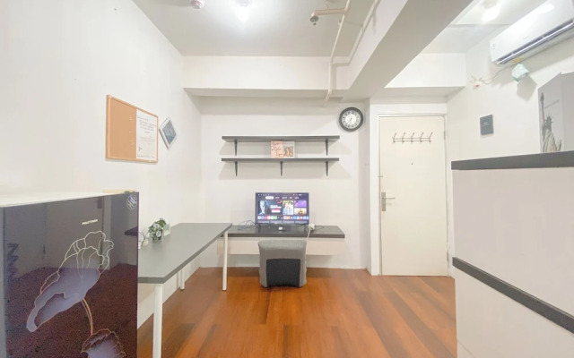 Stategic Studio Apartment at Menteng Square
