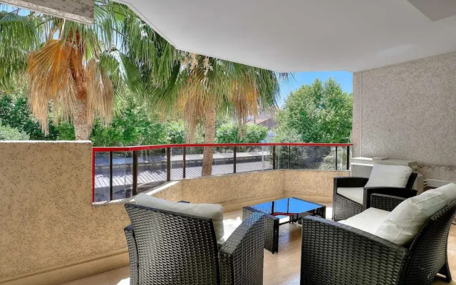 Luxury Flat With Balcony - 2br/6p - Cannes