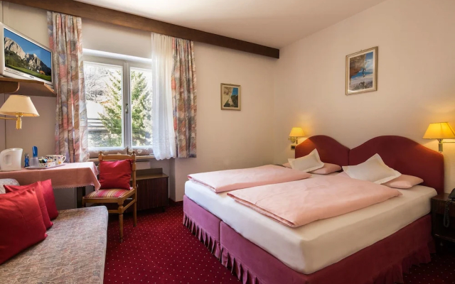 Maria Hotel