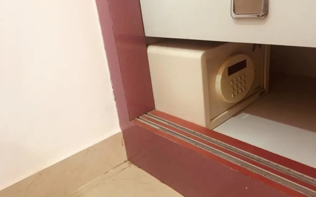 Ocean Waves Mom's Guest House