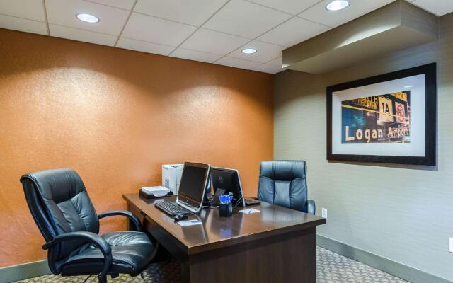 Comfort Inn & Suites Logan International Airport
