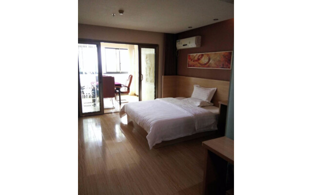 Pin Hotel (Yongzhou Lengshuitan Lingling Middle Road Jinshuiwan Square)