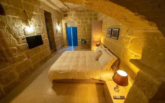 Ta' Pinu B&B