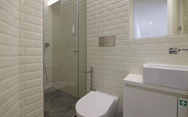 FLH Porto Traditional Studio