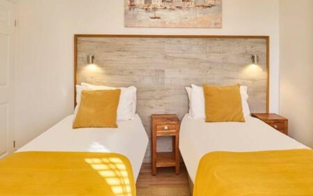 Host Stay Grosvenor Hill