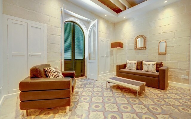 Central 1BR Apartment in Valletta